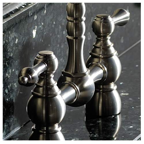 BAYENNE Bridge Kitchen Tap