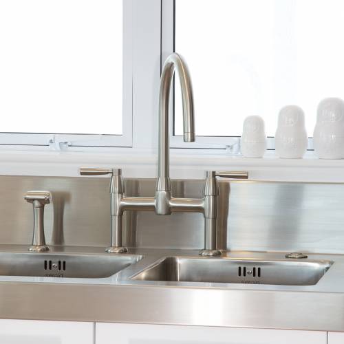 4273 Twn Lever Kitchen Tap with Rinse