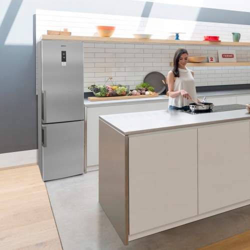 Caple RFF730 Freestanding 70/30 Fridge Freezer